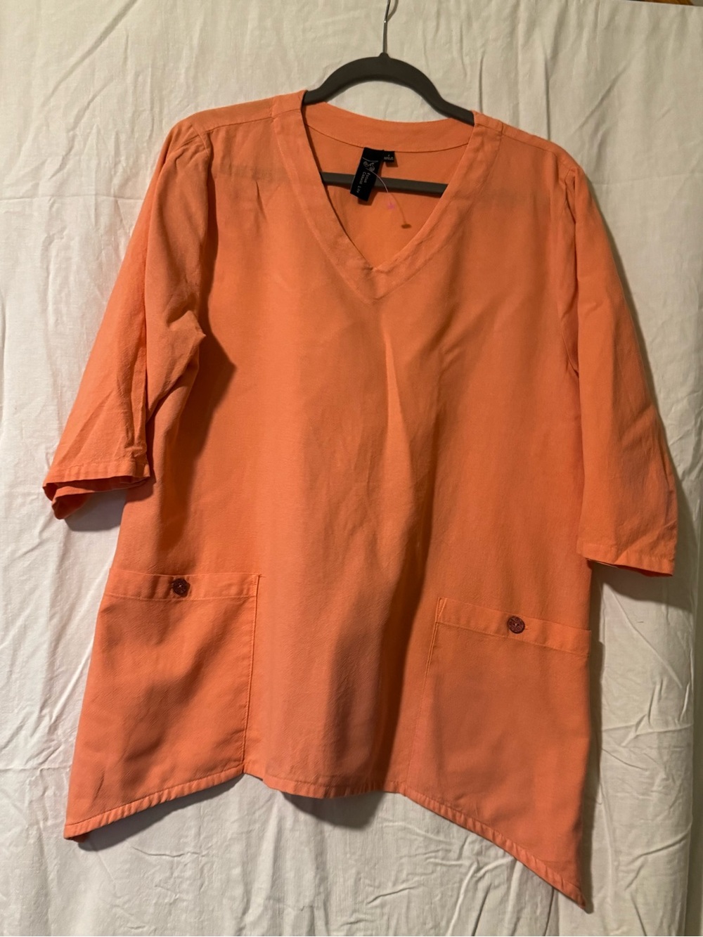 Women’s V-Neck Pocket Tunic in Coral Orange